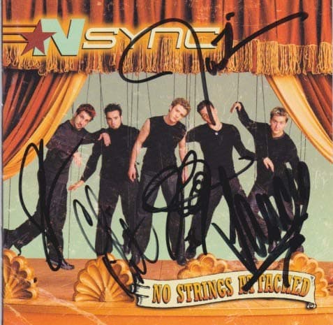 N'SYNC"No Strings Attached" signed CD