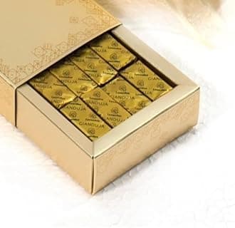 Leonidas Gianduja 24 x Pure hazelnut praline chocolates wrapped in gold foil 280g