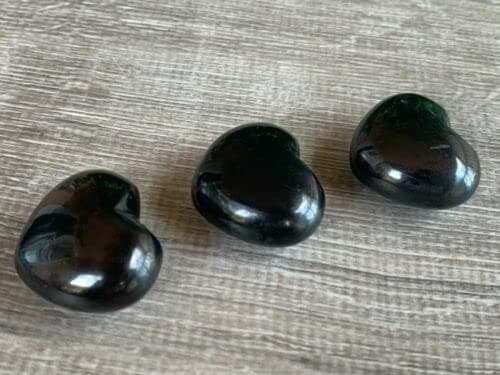 Pachamama EssentialsPuffy Heart 100% Shungite - EMF Protection - 30mm - Polished