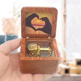 Sinzyo Natural Wooden Music Box with Customizable Photos Wind Up Musical Box Gifts for Christmas,Birthday and Valentine's Day(Simple Rosewood, Tone:Kingdom Heart)