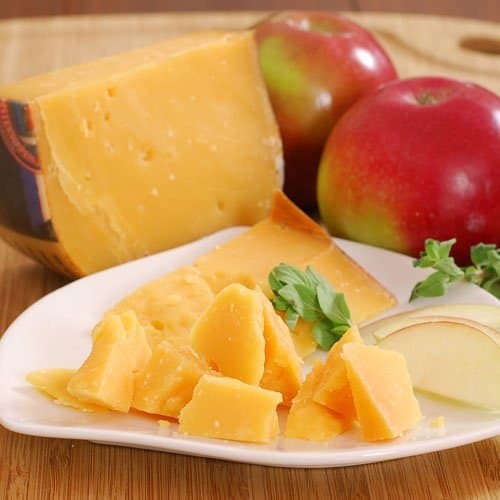 Gouda, Beemster Classic - 8 oz (cut portion)