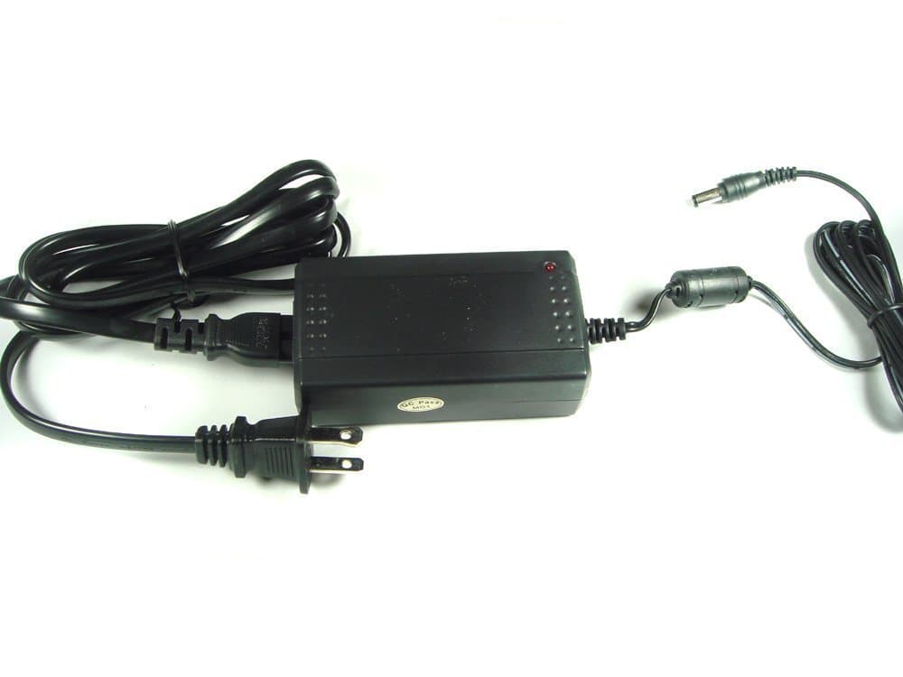 PHc SW-132A 13.5 Volt 2Amp Power Adapter, AC to DC, 2.1mm X 5.5mm Plug, Regulated, UL