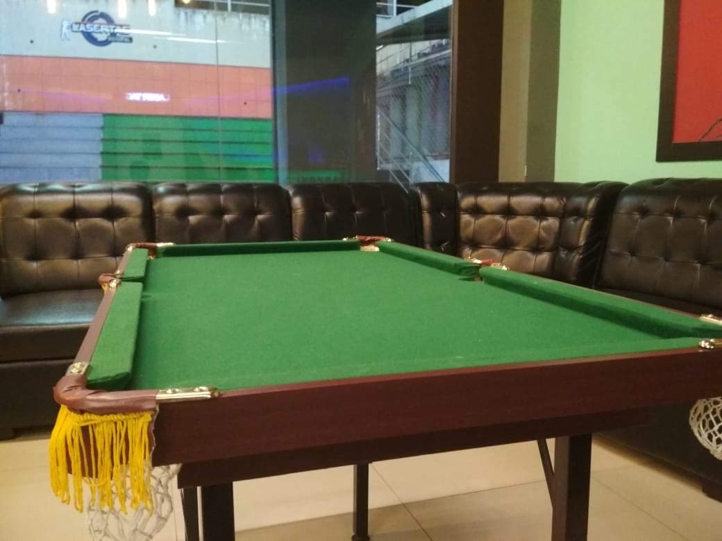 Playing city Gss Enterprises Mini Pool Table (Size 4x2.5 ft)