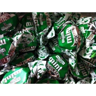 Mint Chocolate Eclairs - 227g (half pound))