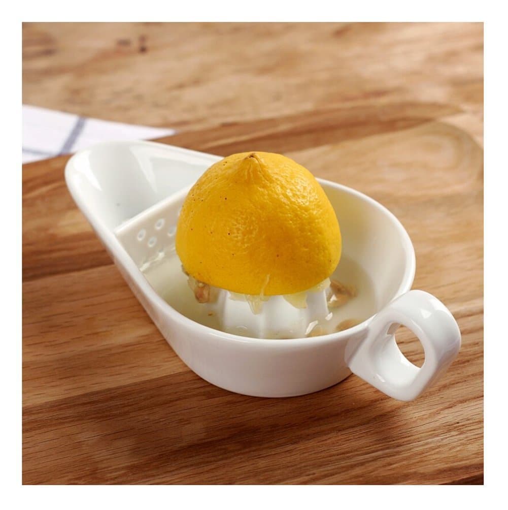 Citrus Squeeze Manual Juicer with Strainer for Kitchen Lemon Fruit