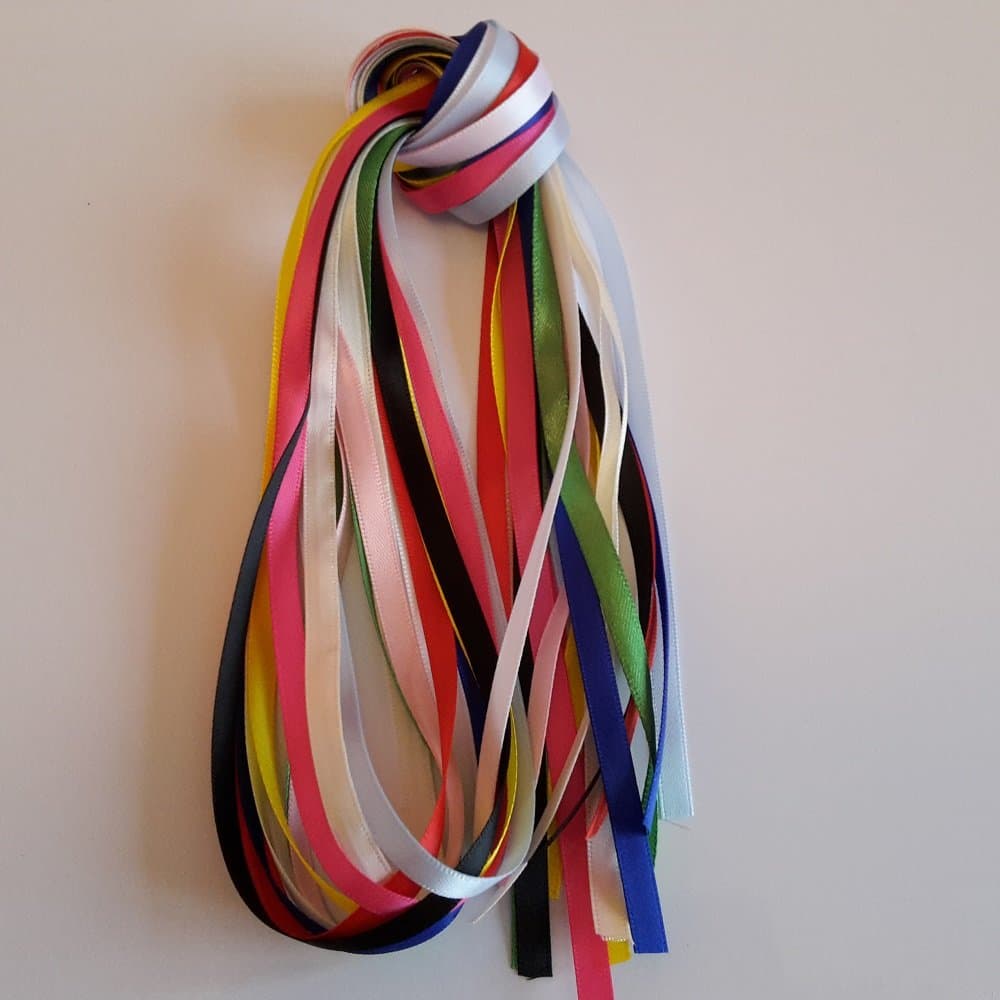 SATIN RIBBON BUNDLE 10 X 1 METRE X 6MM - ASSORTED COLOURS - IDEAL FOR CRAFTS/SCRAPBOOKING/GIFTWRAP/WEDDINGS - CUT LENGTHS SUPPLIED IN CELLO BAG