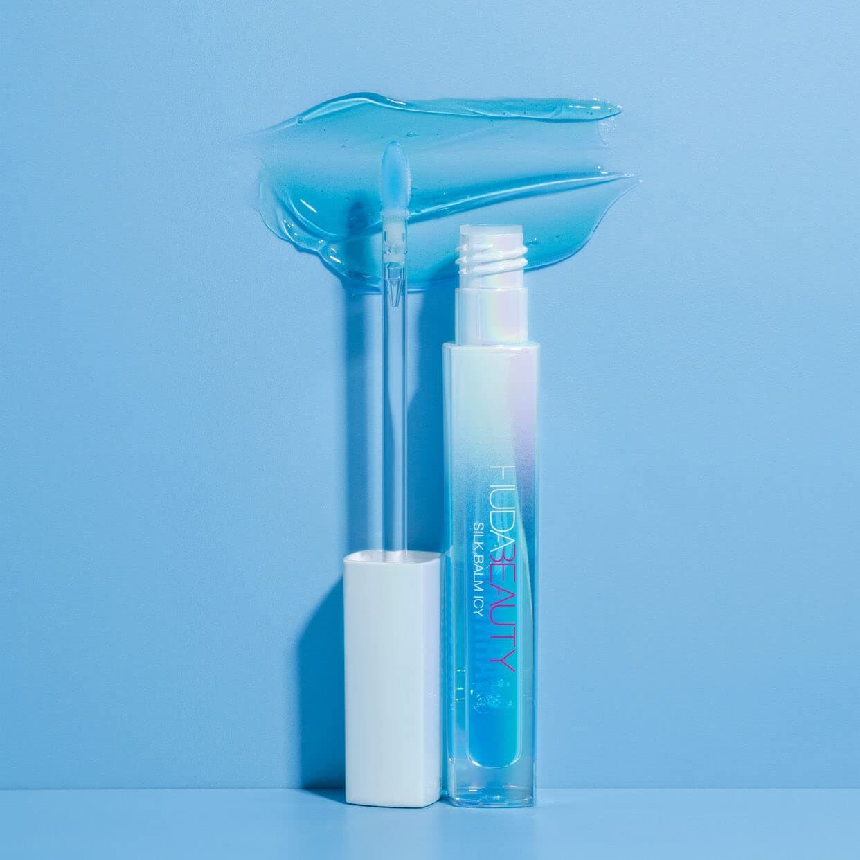 Huda Silk Balm Icy Cryo-Plumping Lip Balm