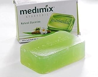 Medimix Herbal Handmade Ayurvedic Soap with Natural Glycerine With Lakshadi Oil for Dry Skin (125 g)