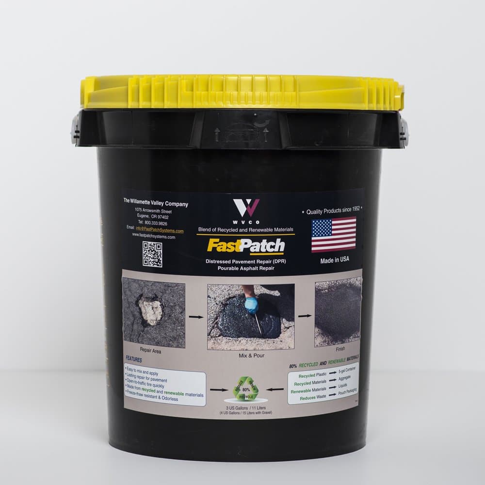 FASTPATCH DPR Pourable Asphalt Repair 5-Gal Kit - Polymeric Asphalt Patch Black