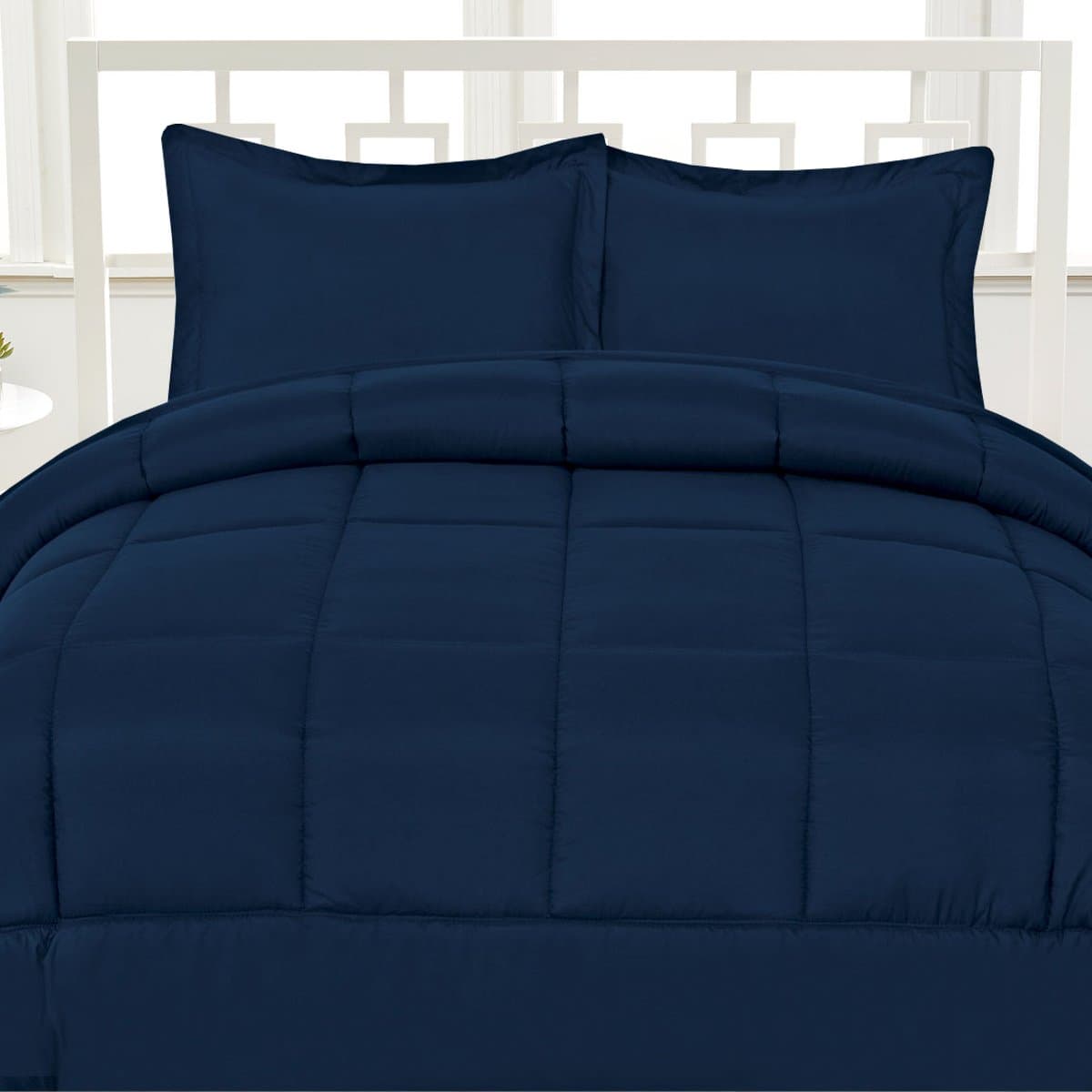 Aurora Bedding Luxurious Down Alternative Soft Solid Color Comforter Box Stitch Brushed Microfiber Bedding-Queen, Navy