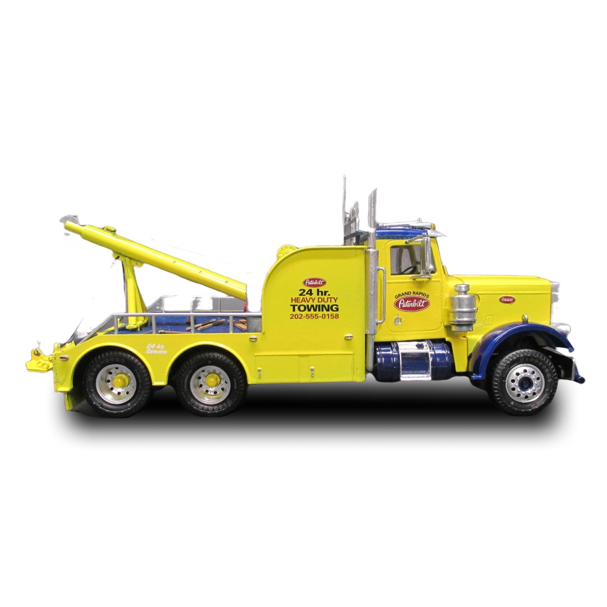 Peterbilt 359 Wrecker Model Kit - 1/25 Scale Buildable Tow Truck for Kids and Adults (AMT1133)