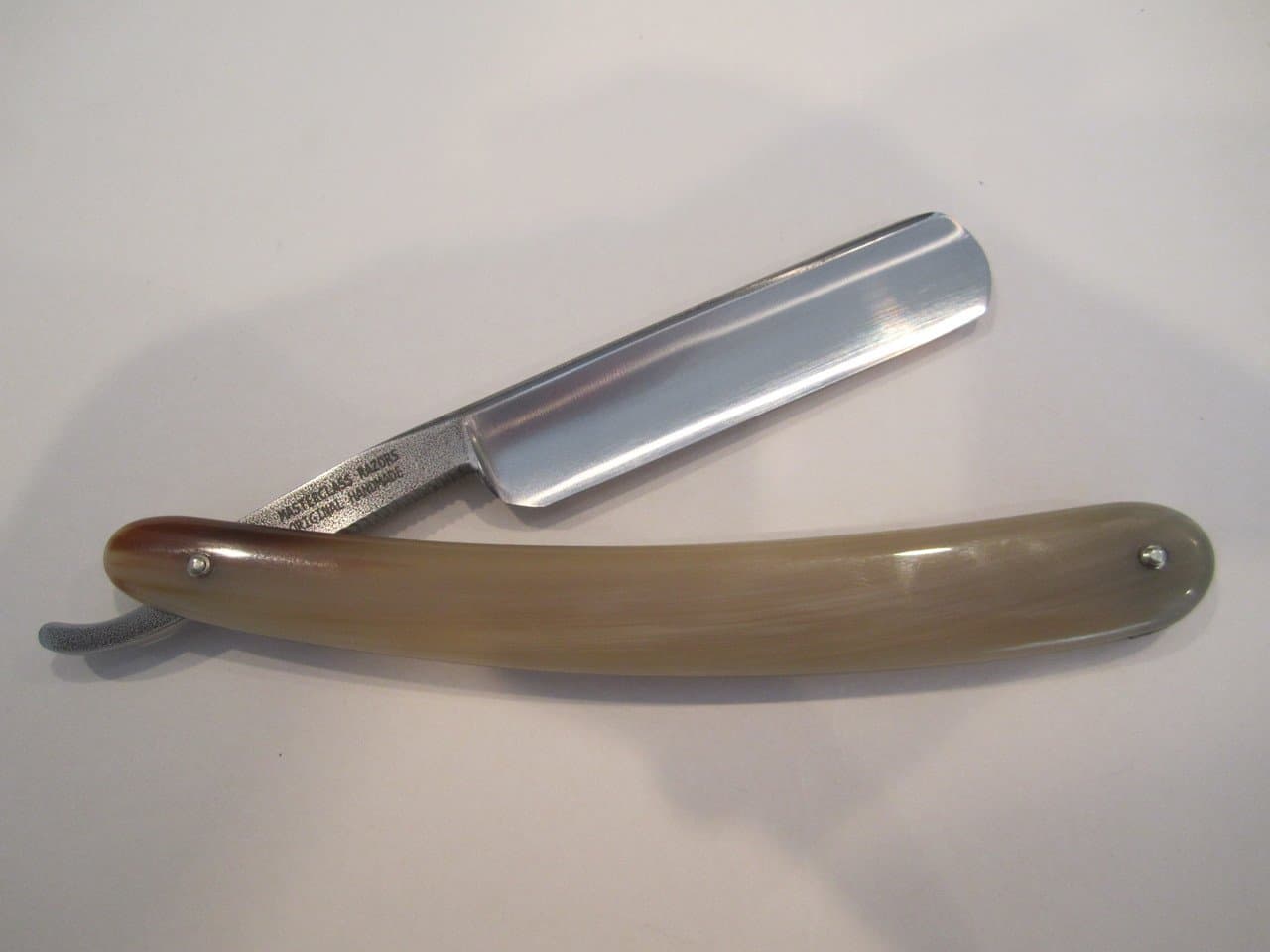 Wacker 75th Anniversary 5/8" Straight Razor, Round Tip, Etched Blade, Blonde Horn Scales