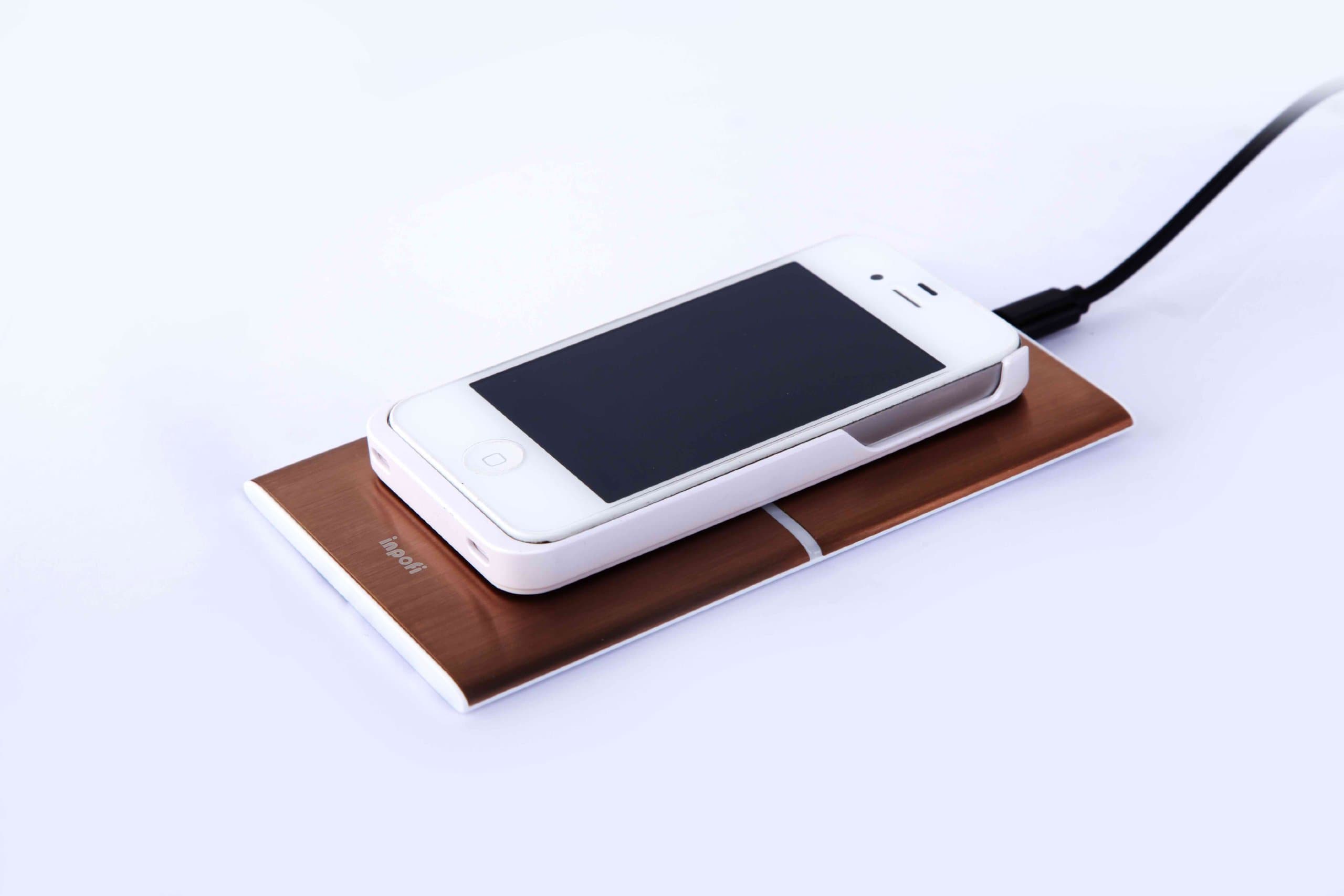 iNPOFi iPhone 4/4s Charging Board - Retail Packaging - Brushed Gold and White