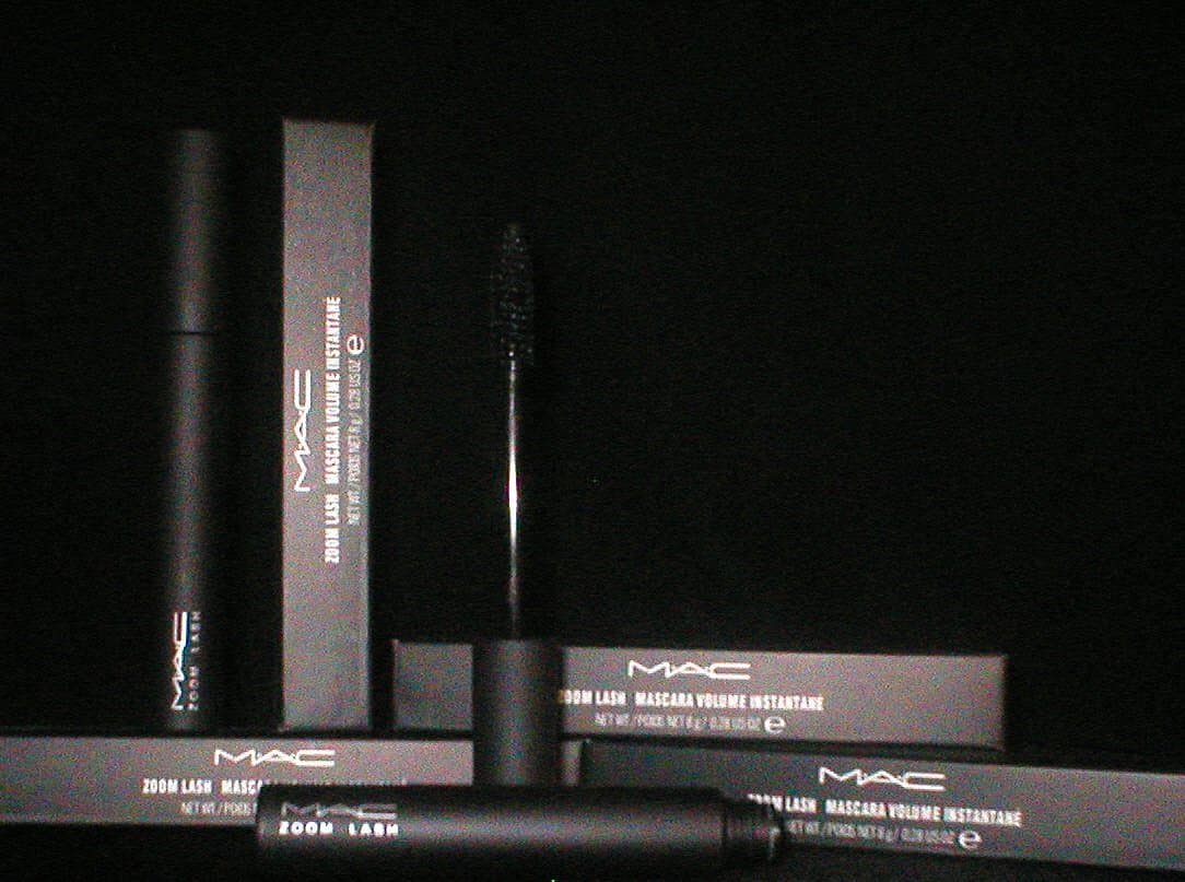 MAC Zoom Lash Mascara"Zoomblack" (Boxed)