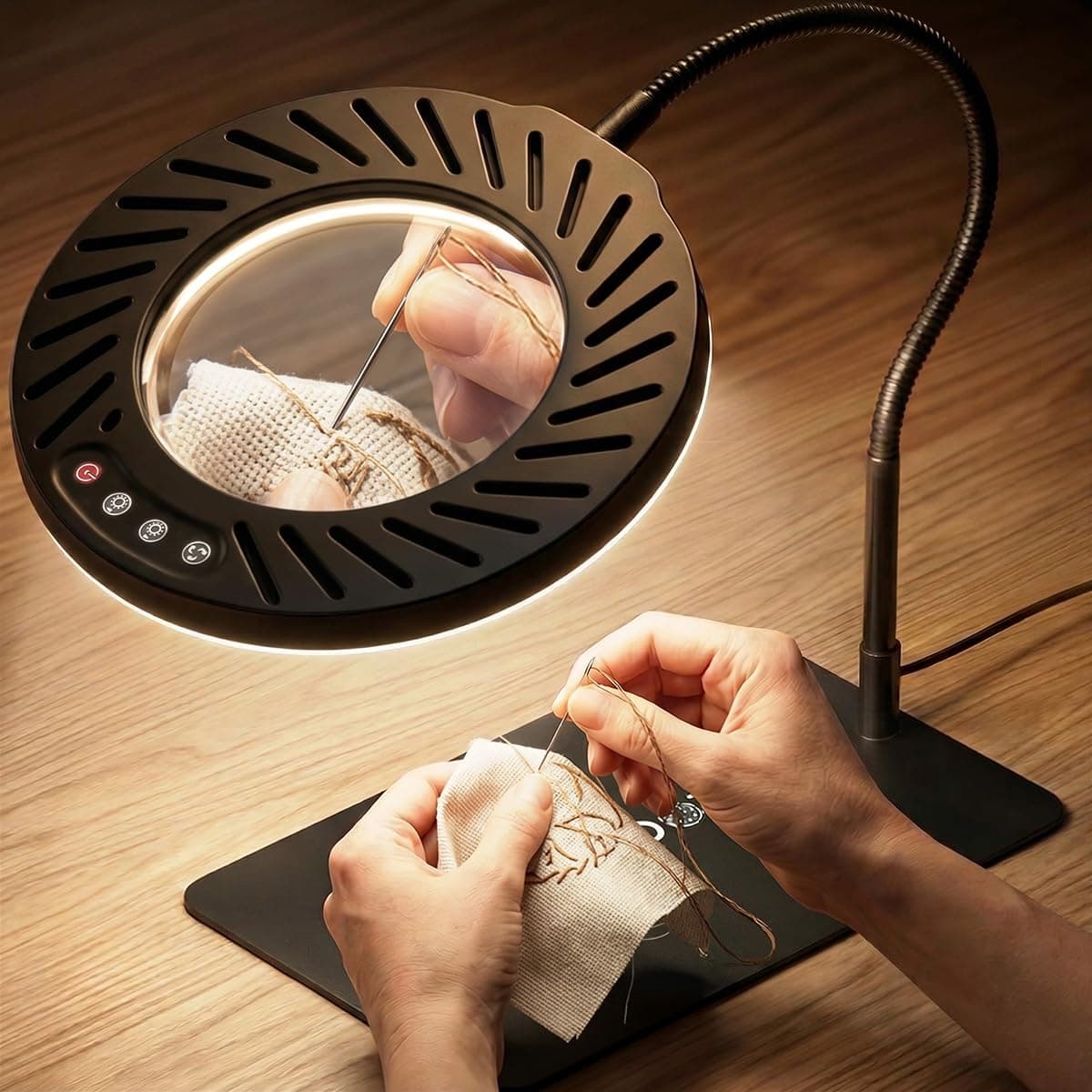 Magnifying Glass with Light and Stand