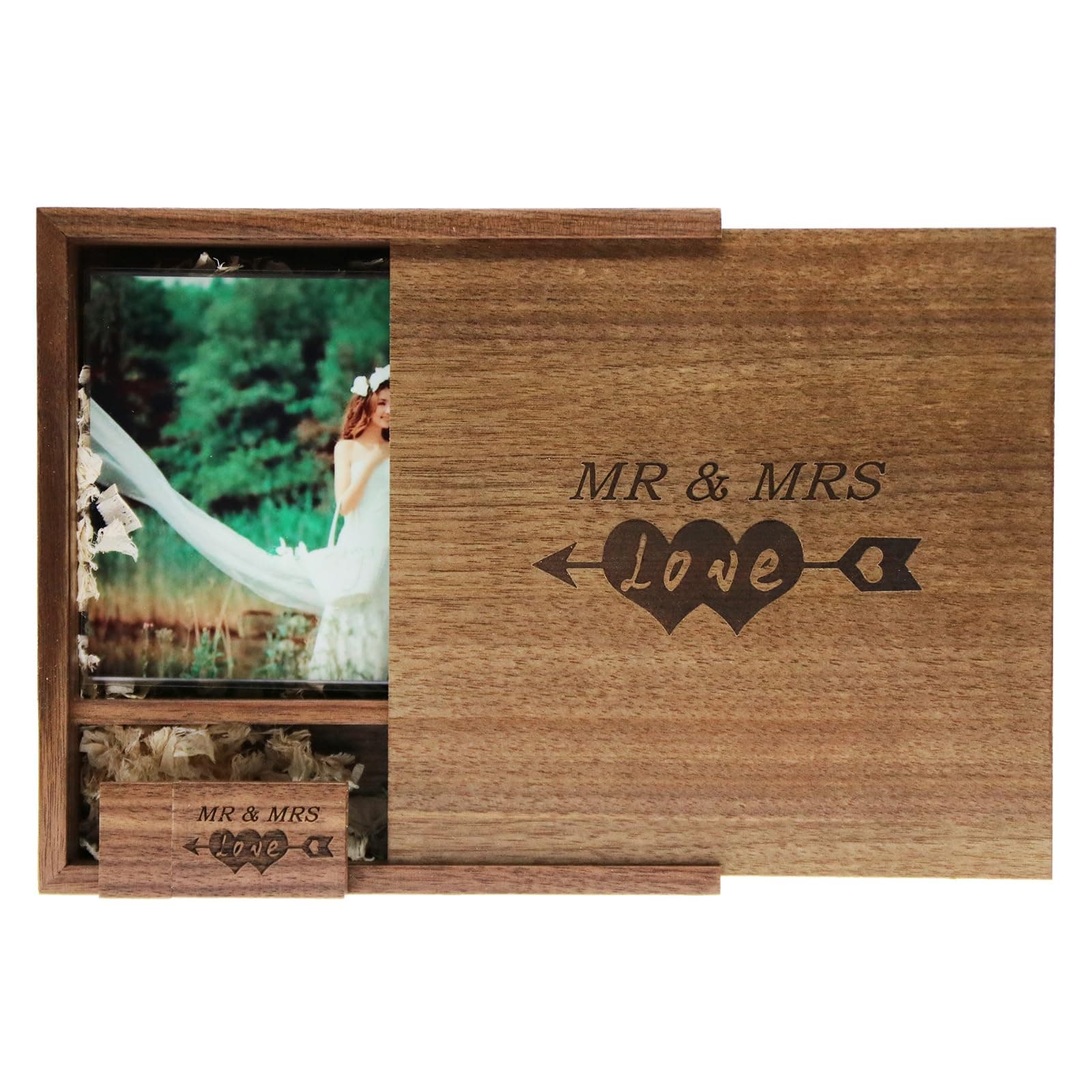 32GB USB 3.0 Flash Drive Engraved 'MR & MRS' and 'LOVE' - Wood USB Stick with Box (170x170x35mm) for Wedding, Couple, Parents (Walnut)