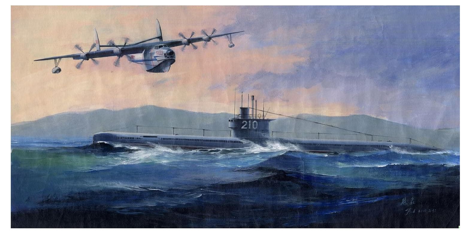 Hobbyboss 1:350 Scale PLAN Type 033 Submarine and SH-5" Model Kit (Grey)