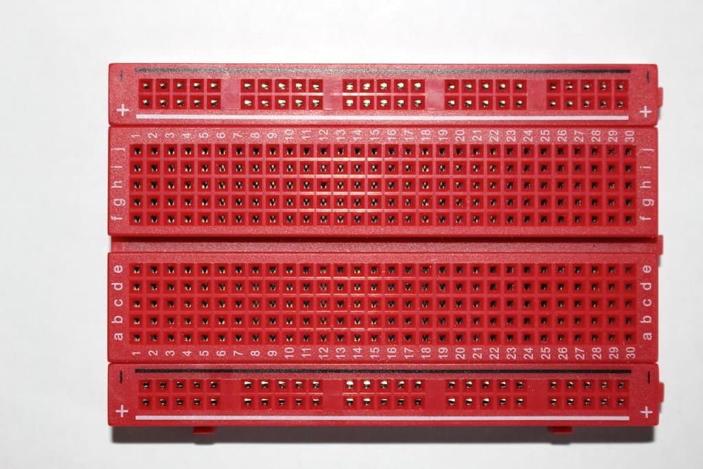 RED Solderless breadboard, 400 tie-Points, 4 Power Rails.