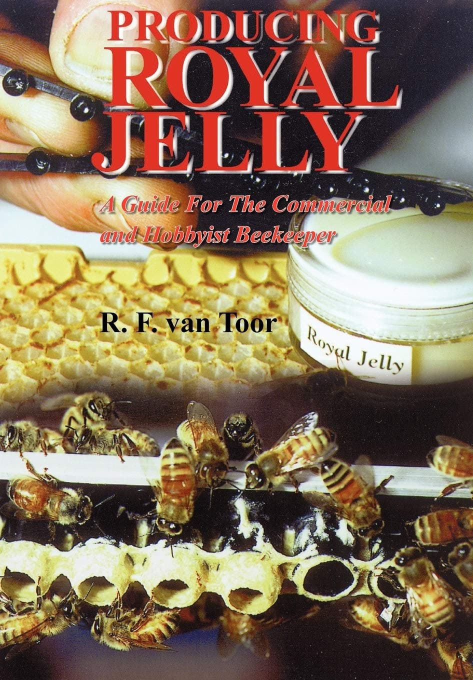 Producing Royal Jelly Paperback – 18 Jan. 2013