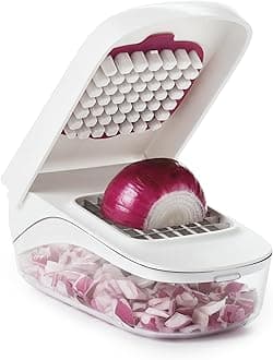 Good Grips Vegetable and Onion Chopper with Easy Pour Opening White