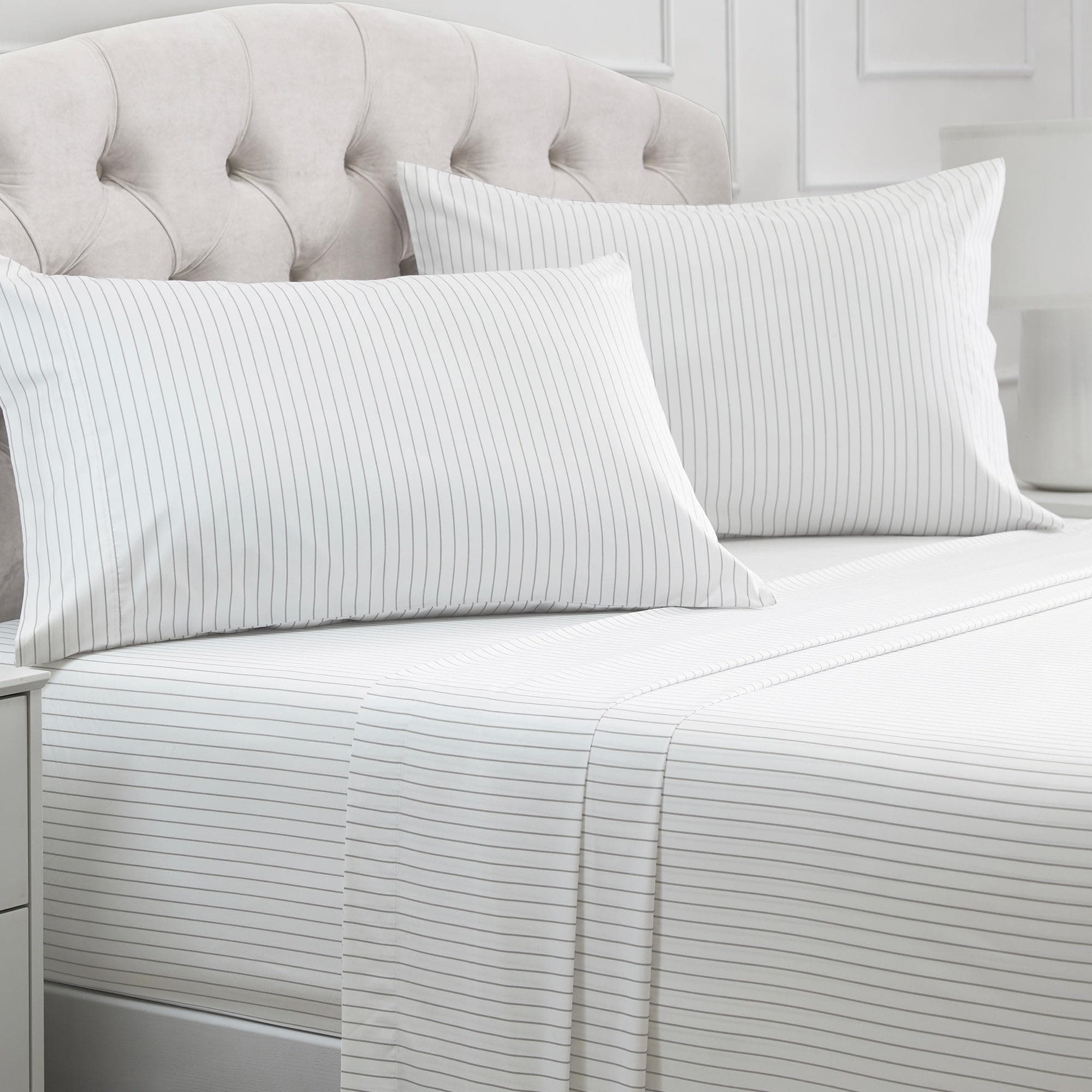 Mellanni King Sheets Set - 4 PC Iconic Collection Bedding - Hotel Luxury, Extra Soft, Cooling Bed Sheets - Wrinkle, Fade, Stain Resistant (King, Pinstripe Gray)