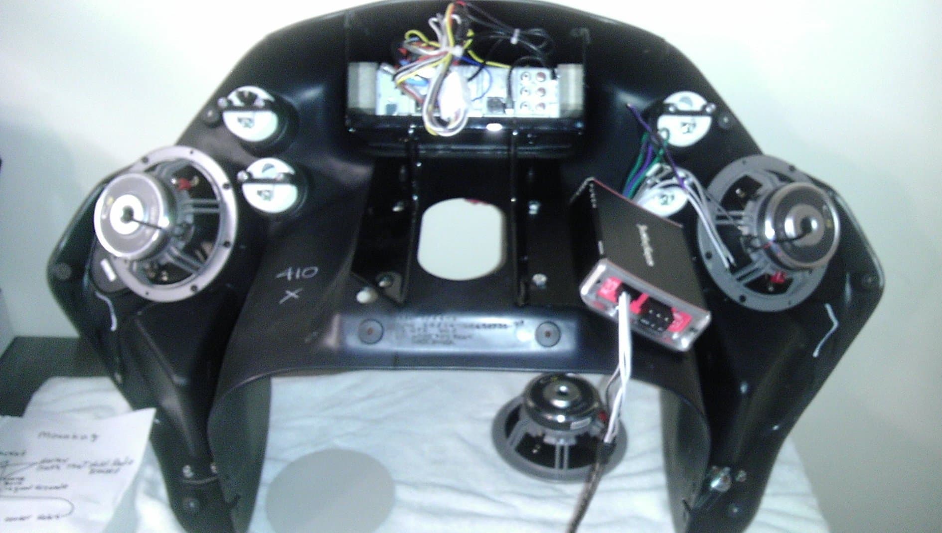 Kustom cycle partsHarley Davidson Amplifier Wiring Kit and Mounting Bracket for 98-13 Road Glide with PBR300X2 or PBR300X4