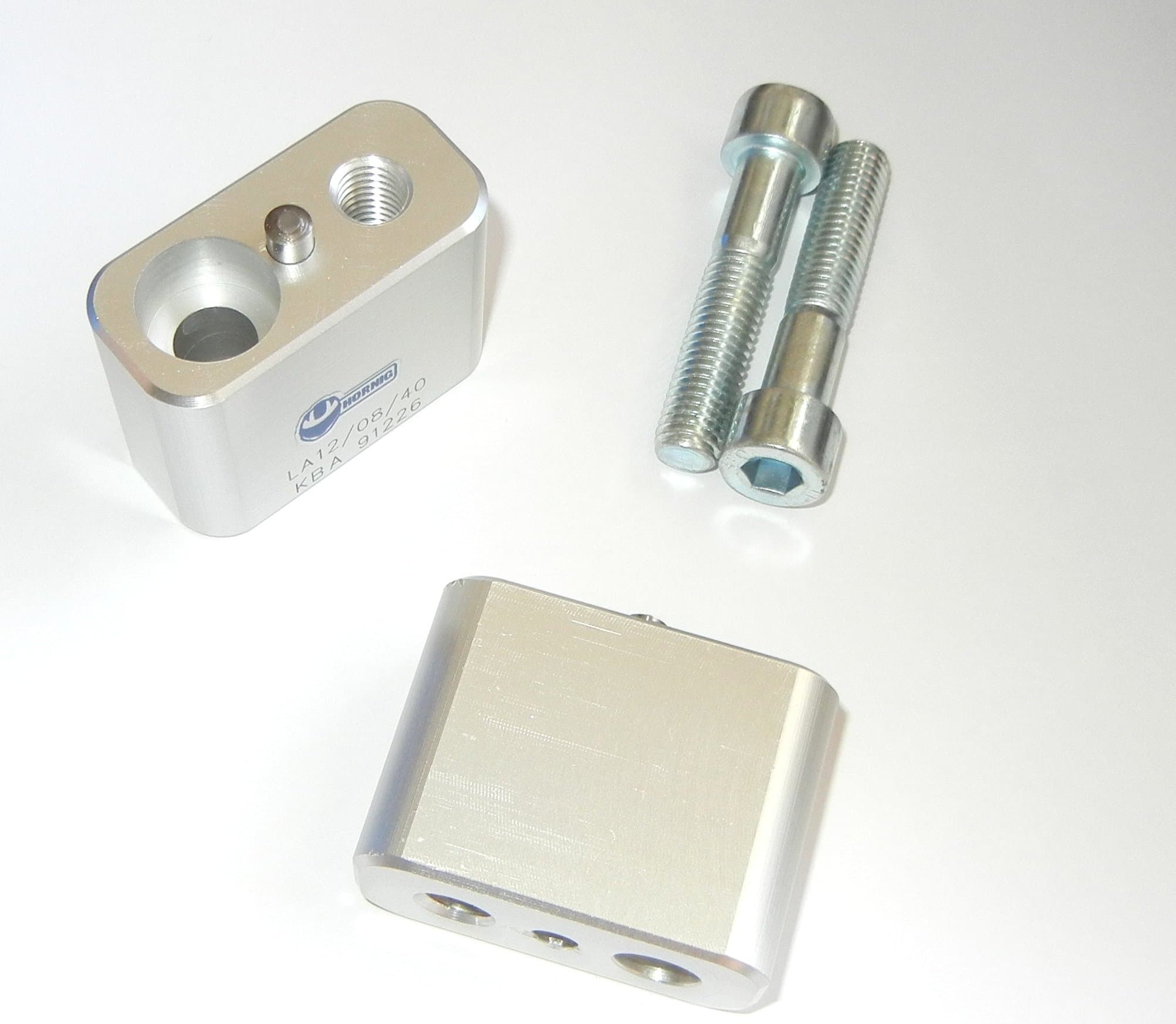 Handlebar Riser kit compatible with BMW R1200GS 2008-2012 moves bars up 40mm HOR-LAR12/08/40