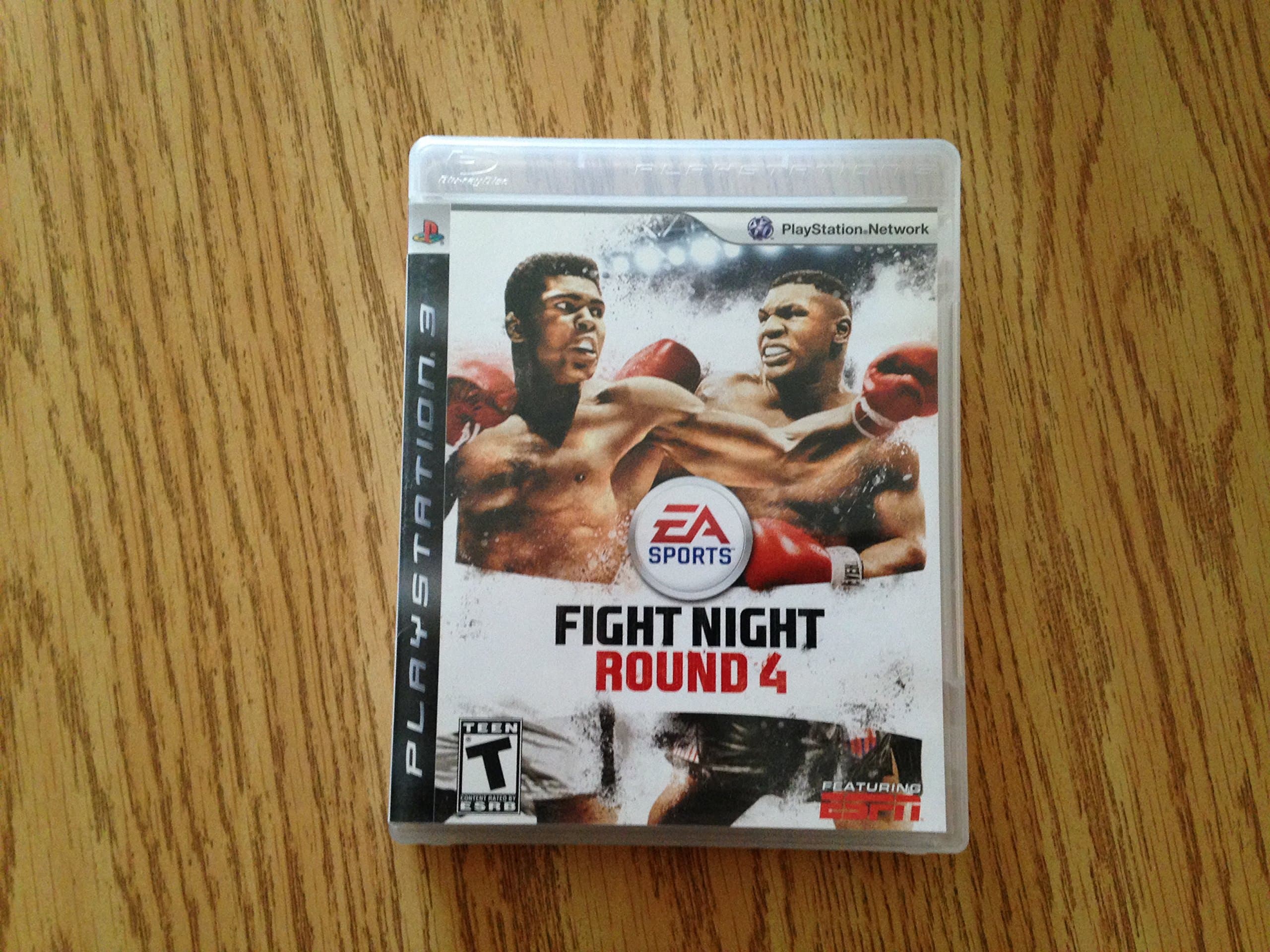 - Fight Night Round 4 - Playstation 3