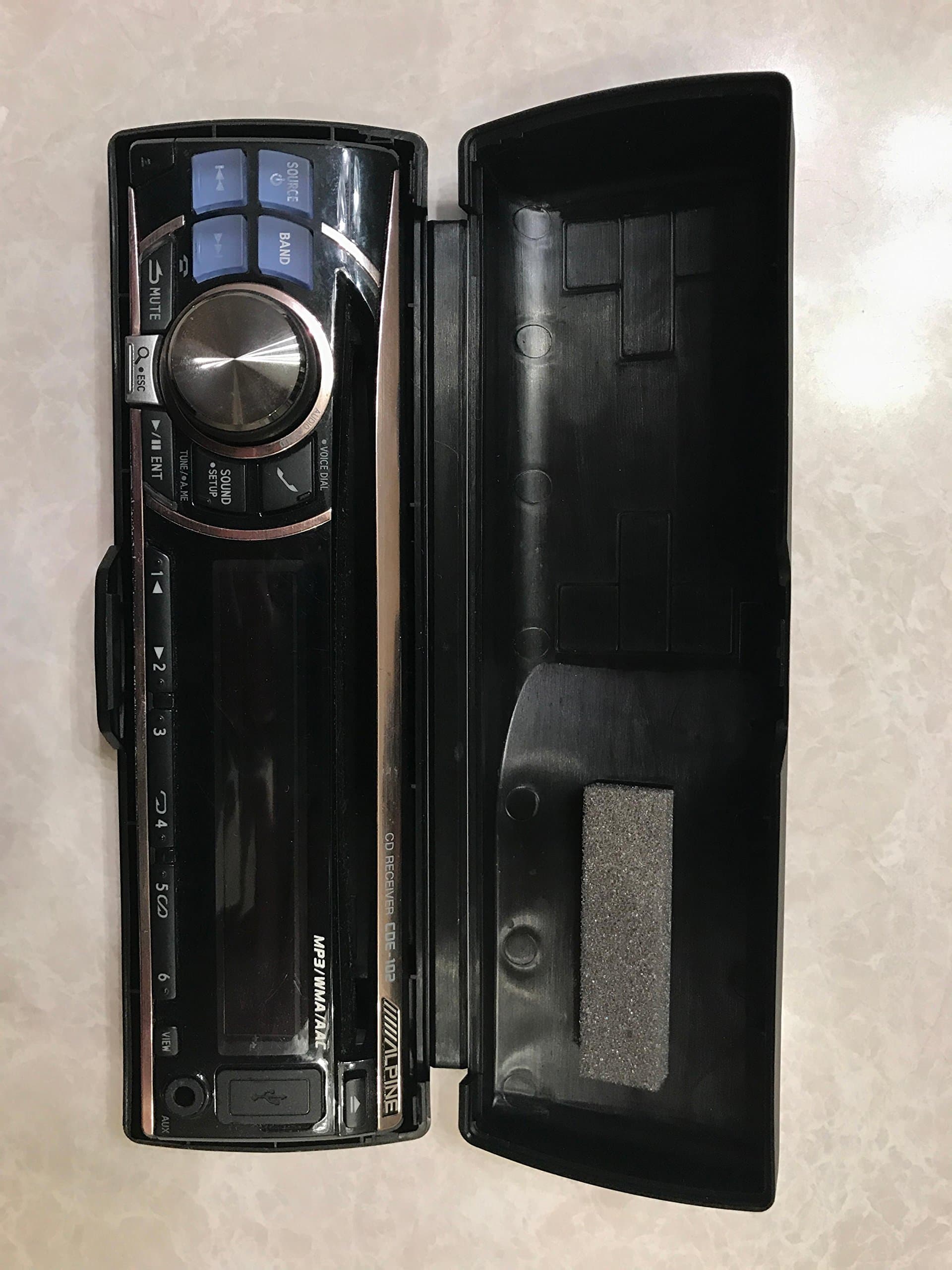 ALPINE CDE102 E 50WX4 AM FM CD DET FACE