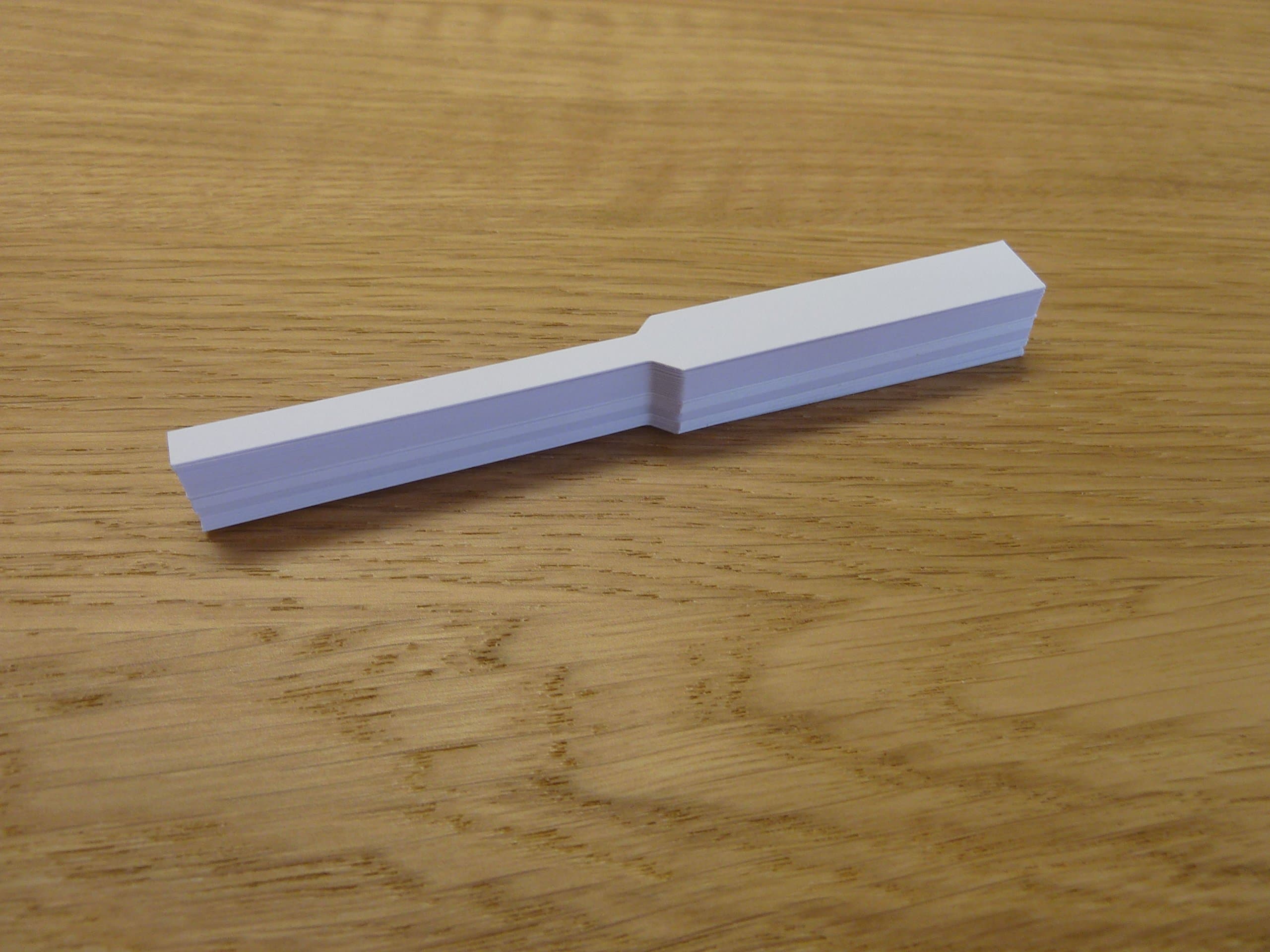 750 x PADDLE SHAPED PERFUME TESTER STRIPS SIZE 7x130mm