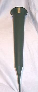 SMALL GREEN PLASTIC GRAVE VASE SPIKE