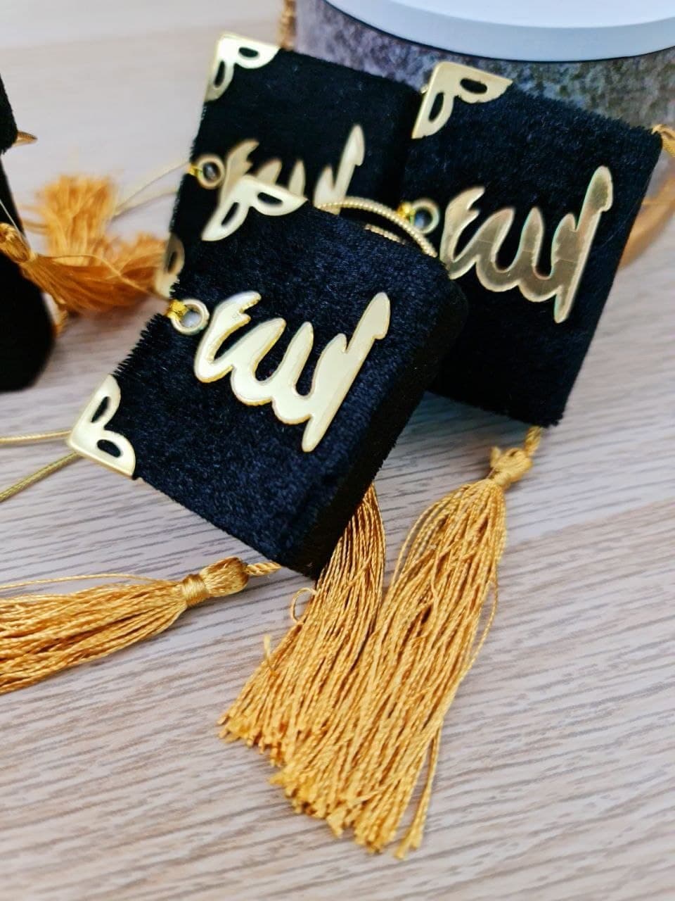 القران الكريم مخمل توزيعات (Black)